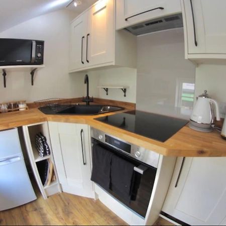 Traveller'S Rest - Cosy Cottage In Heart Of Wilton ساليزبري المظهر الخارجي الصورة