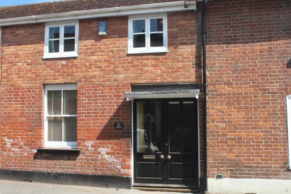 Traveller'S Rest - Cosy Cottage In Heart Of Wilton ساليزبري المظهر الخارجي الصورة