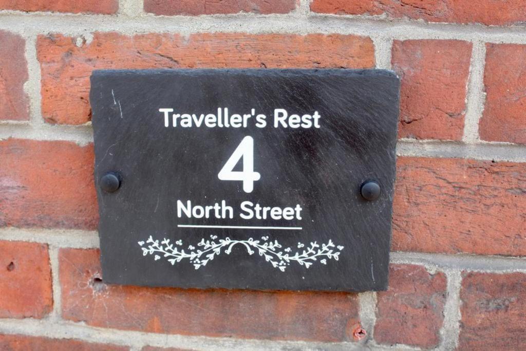 Traveller'S Rest - Cosy Cottage In Heart Of Wilton ساليزبري المظهر الخارجي الصورة
